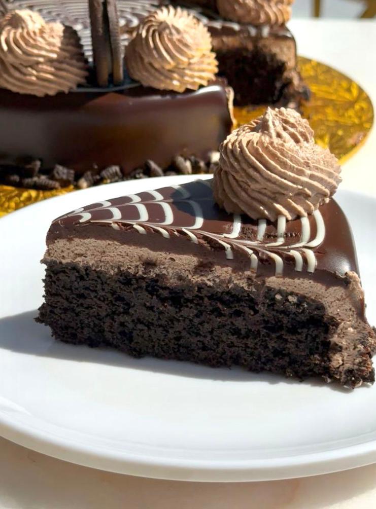 Double choco cake (pc)