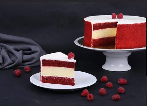 Red Velvet Cheesecake